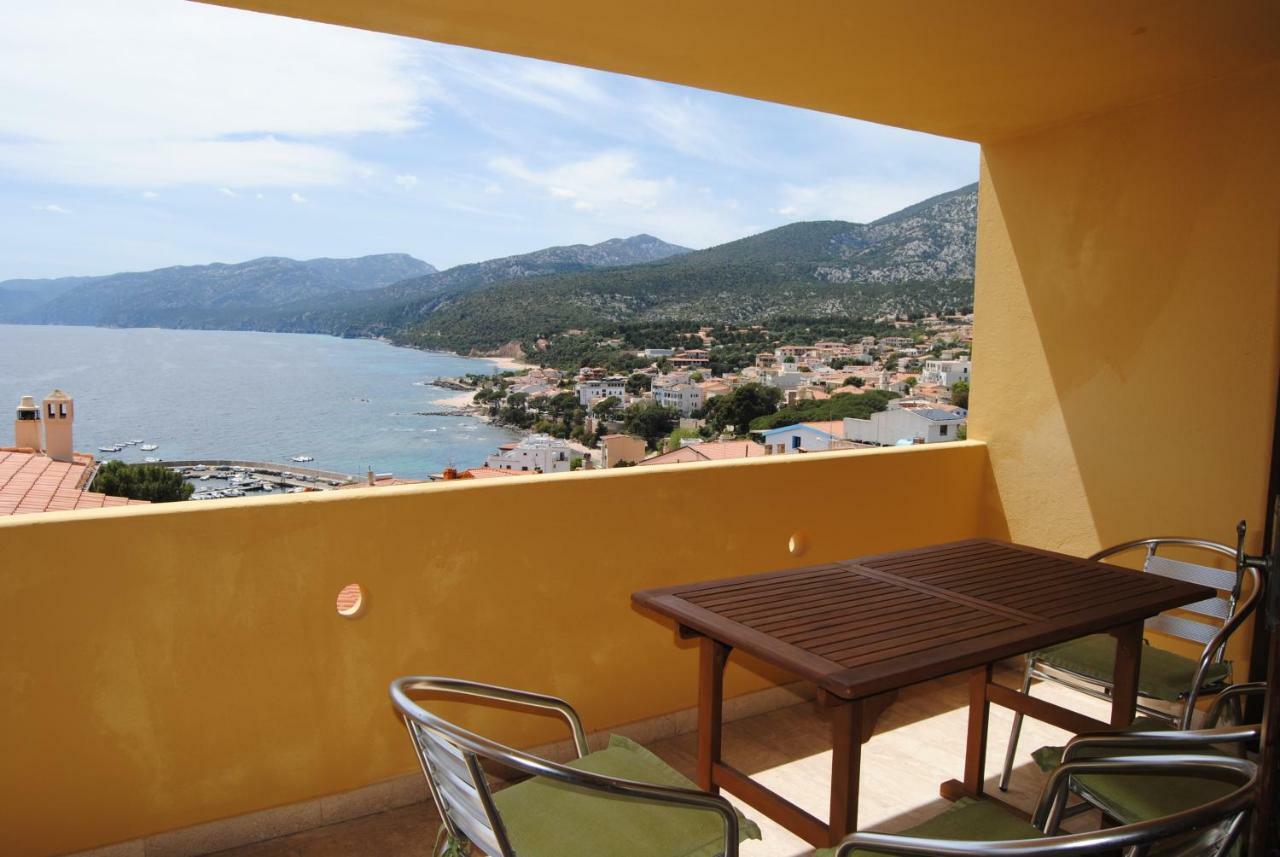 Appartamento Neruda Cala Gonone Bagian luar foto
